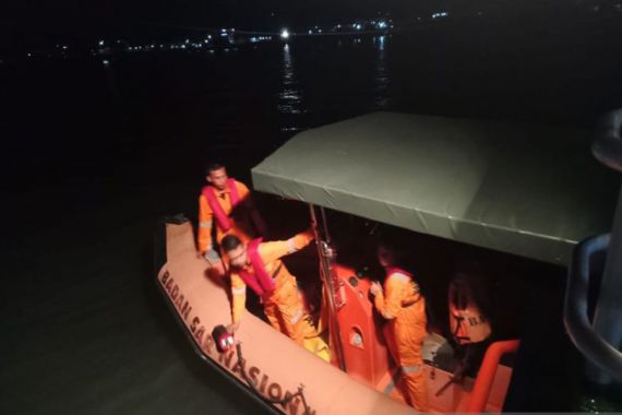 Speed Boat Tabrakan di Tarakan, 2 Penumpang Belum Ditemukan - JPNN.COM