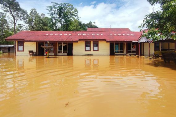 18 Desa di Tabang Kukar Terendam Banjir Tiga Hari, Ribuan Jiwa Terdampak - JPNN.COM