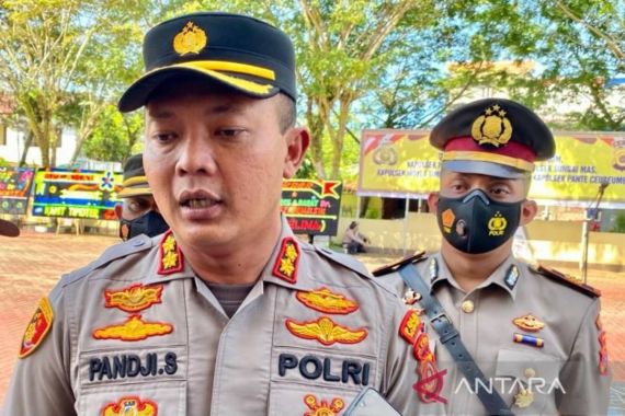 Identitas Pelempar Bom Molotov di Rumah Ustaz Akib Sudah Diketahui, Ciri-cirinya - JPNN.COM