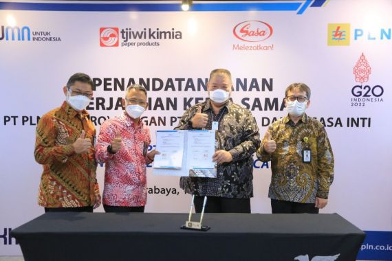 Lebih Efisien, Industri di Jawa Timur Beralih Gunakan Listrik PLN - JPNN.COM