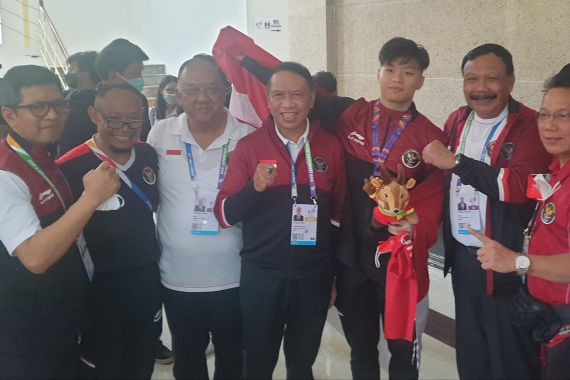 SEA Games 2021: Rahmat Erwin Abdullah Tak Terbendung, Pertajam Rekor dan Raih Emas - JPNN.COM