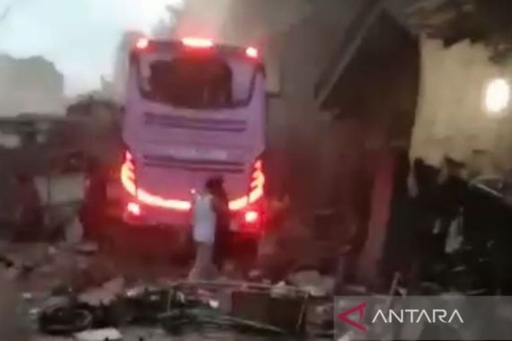 Kecelakaan Maut Bus di Ciamis, 3 Orang Tewas, 24 Luka-Luka - JPNN.COM