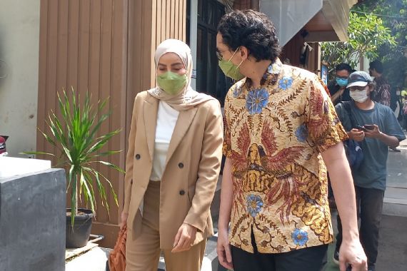 Adik dan Keponakan Hadir Sebagai Saksi di Sidang Cerai, Olla Ramlan Bilang Begini - JPNN.COM