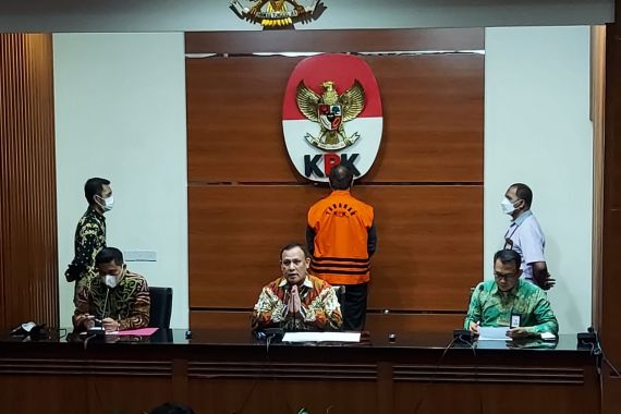 KPK Bongkar Kasus Korupsi Helikopter AW-101, Dua Jenderal TNI AU Diduga Berhubungan dengan Tersangka - JPNN.COM