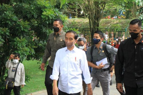 Jokowi Soal Kinerja Gibran: Waduh, Saya Enggak Mengikuti - JPNN.COM