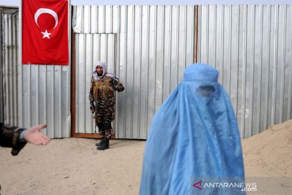 Taliban Paksa Perempuan Menutup Wajah, Hukumannya Mengerikan - JPNN.COM