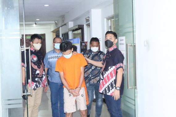 2 Pengedar Narkoba Jaringan Kampung Ambon Ditangkap, Barang Buktinya, Wow - JPNN.COM