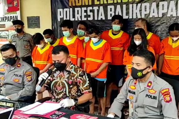 Polresta Balikpapan Tangkap 36 Pengedar Narkoba, Lihat Wanita Itu - JPNN.COM