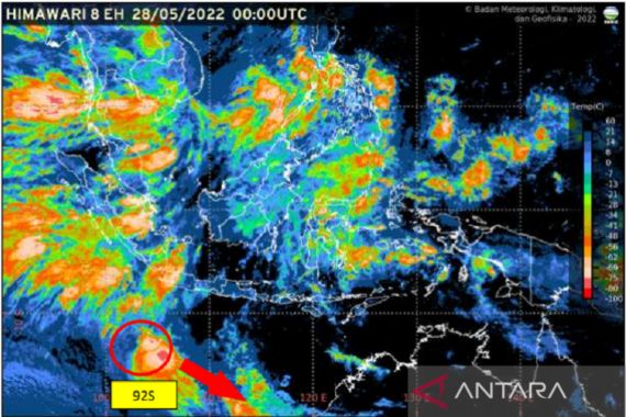 Peringatan BMKG: Waspada Dampak Bibit Siklon Tropis 92S! - JPNN.COM