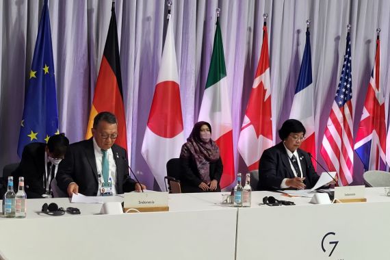 Menteri LHK Siti Dorong Negara-Negara G7 Bekerja Sama Atasi Perubahan Iklim - JPNN.COM