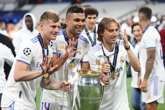 Antar Real Madrid Juara Liga Champions, Luka Modric Dapat Hadiah Spesial - JPNN.COM