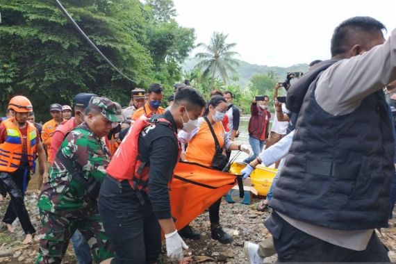 3 Murid Perguruan Pencak Silat Terseret Arus di Sukabumi, 1 Meninggal Dunia  - JPNN.COM