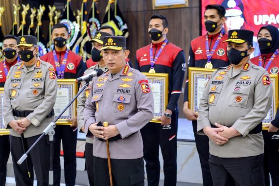 15 Personel Polri Raih Medali di SEA Games 2021, Kapolri Beri Penghargaan - JPNN.COM