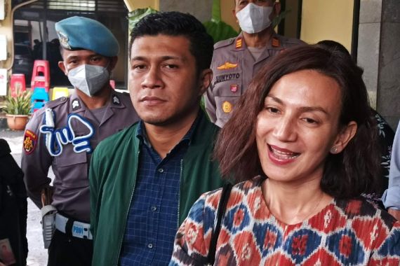 Wanda Hamidah Mengucapkan Kalimat Ini, Lalu Menangis - JPNN.COM