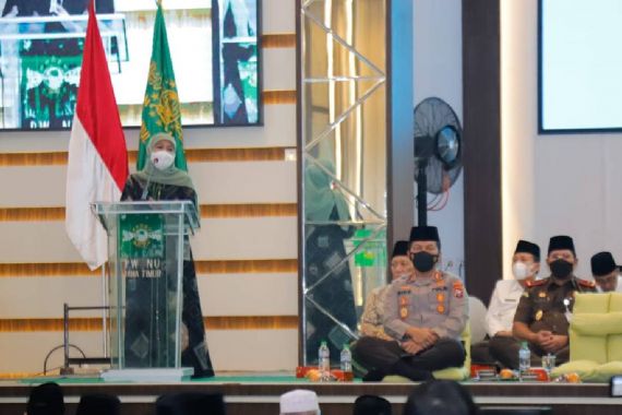 Hadiri Launching 1 Abad NU, Gubernur Khofifah Bahas Program Unggulan - JPNN.COM