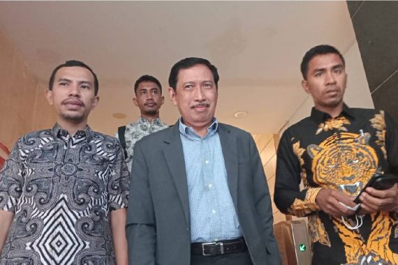 Rektor Universitas Ibnu Chaldun Bantah Tuduhan Sebagai Profesor Gadungan - JPNN.COM