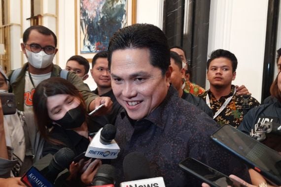 Dukung Perekonomian Sumbar, Menteri Erick Thohir Sapa Warga di Padang - JPNN.COM