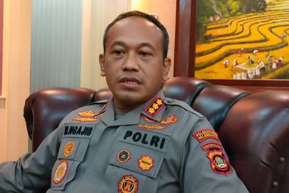 Anggota DPRD Palembang yang Pukul Perempuan di SPBU Sudah Ditetapkan Tersangka - JPNN.COM