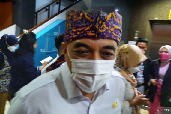 Soal Penghapusan Honorer, Bupati Tangerang Ahmed Zaki Iskandar Bilang Begini  - JPNN.COM