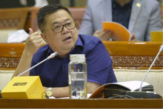 Bela Kepentingan Wong Cilik, PDIP Minta Pemerintah Batalkan Rencana Menaikkan Harga BBM - JPNN.COM