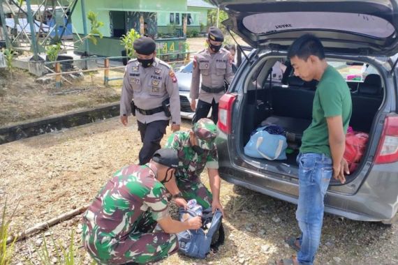 TNI dan Polri Memperketat Pengawasan Perbatasan Indonesia - Malaysia - JPNN.COM