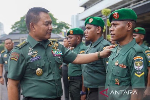 Jenderal Dudung: Tunjukkan Bahwa Kalian Prajurit TNI AD yang Mencintai NKRI - JPNN.COM