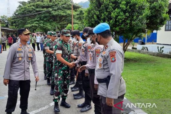 Mayjen TNI Gabriel Lema: Saya jadi Begini karena Makan Beras Polisi - JPNN.COM