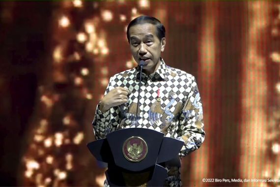 Ada Teriakan Lanjutkan 2024 di Acara HIPMI, Jokowi Kesal, Lihat Ekspresinya - JPNN.COM