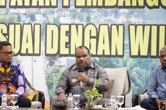 Bupati Yahukimo Tegaskan Pemekaran Papua Bakal Percepat Pembangunan - JPNN.COM