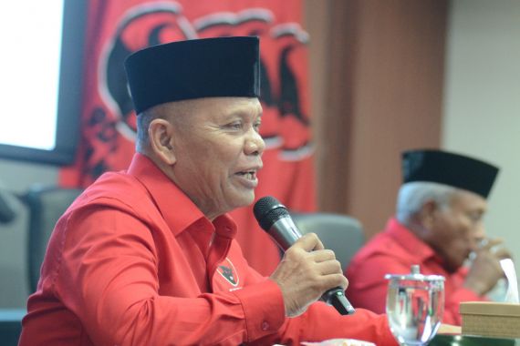Sturman Panjaitan: Disiplin Kader Jadi Kunci PDIP Memenangi Pemilu 2024 - JPNN.COM