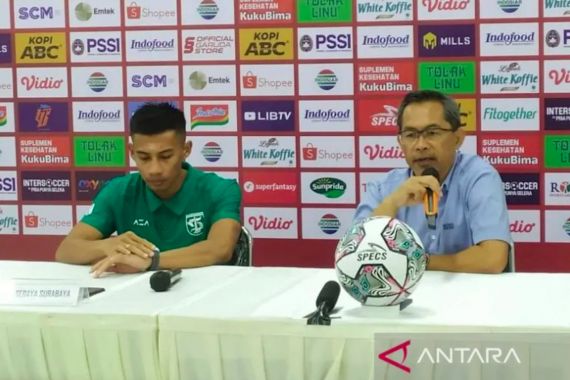 Pernyataan Aji Santoso setelah Persebaya Gagal Taklukkan Bhayangkara FC - JPNN.COM