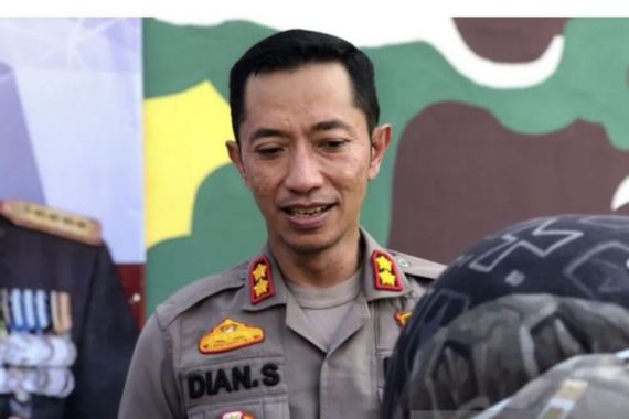Ayah Mutilasi Anak Kandung di Tembilahan Riau - JPNN.COM