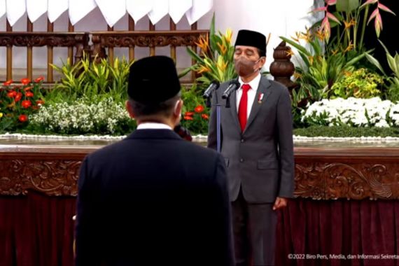 Zulkifli Hasan Dilantik Jokowi Jadi Mendag, Hadi Tjahjanto Menteri ATR - JPNN.COM