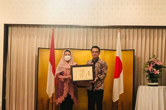 Selamat, Yenny Wahid Dapat Penghargaan dari Kemenlu Jepang - JPNN.COM
