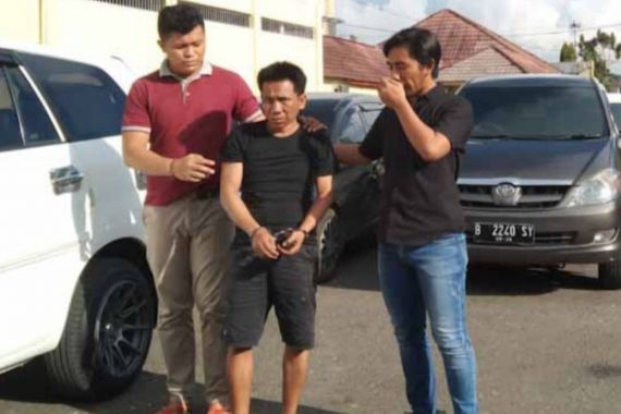 Pujianto Ditusuk Gelandangan, Pegawai Dinsos Muba Berhamburan, Banjir Darah - JPNN.COM