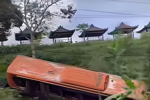 Penyebab Kecelakaan Maut yang Menewaskan Pejalan Kaki di Tabanan Masih Misteri - JPNN.COM