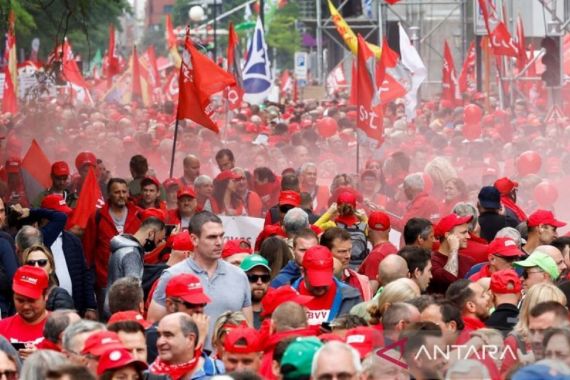 Buruh Seantero Belgia Kompak Mogok Kerja, Bandara Sampai Tak Dijaga - JPNN.COM