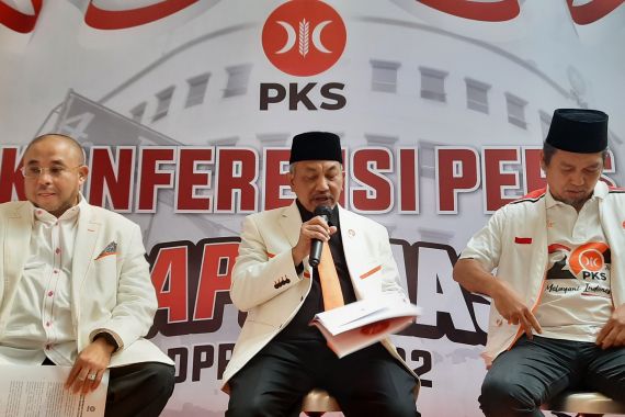 Pak Jokowi Ulang Tahun, Ahmad Syaikhu: Semakin Bijak - JPNN.COM