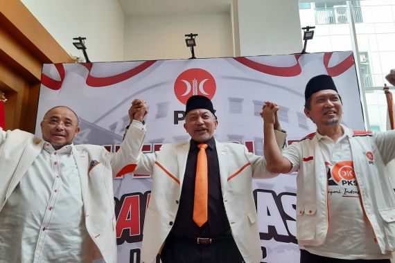 PKS Buka Peluang Bentuk Poros Baru Hadapi Pilpres 2024 - JPNN.COM