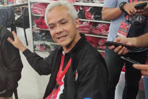 Ganjar Sebut Bambang Pacul Senior, Lalu Ungkap soal Kekuatan Dahsyat - JPNN.COM