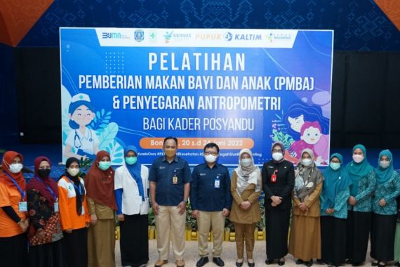 Bantu Posyandu Mengatasi Stunting, Pupuk Kaltim Menggelar Pelatihan PMBA & Antropometri - JPNN.COM