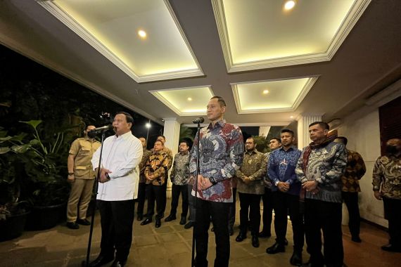 Seusai Bertemu AHY, Prabowo Ditanya Soal Koalisi, Begini Jawabannya - JPNN.COM