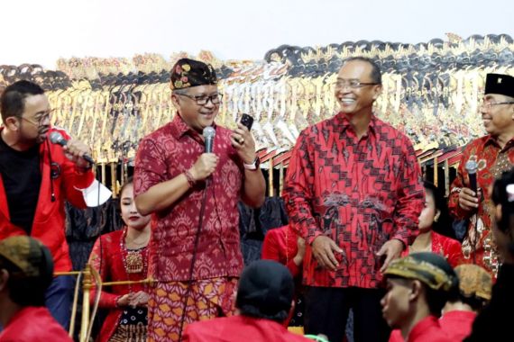 Dalang Ki Warseno Persembahkan Lagu untuk Megawati - JPNN.COM