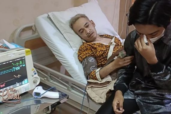 Ruben Onsu Dilarikan ke Rumah Sakit, Betrand Peto Menangis - JPNN.COM