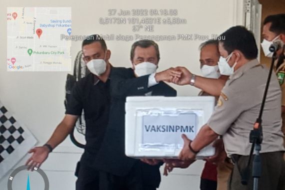 Gubernur Riau Dukung Upaya Kementan Menanggulangi Wabah PMK Lewat Vaksinasi - JPNN.COM