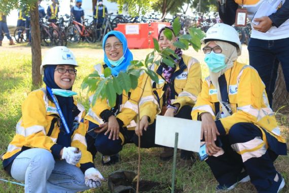 Paiton Energy Tanam 15 Ribu Bibit Mangrove di Kawasan Ekowisata Kampung Blekok, Ini Tujuannya - JPNN.COM