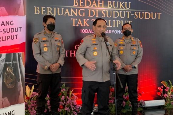 2 Jenderal Ini Sampaikan Harapan saat Luncurkan Buku Berjuang di Sudut-sudut Tak Terliput - JPNN.COM