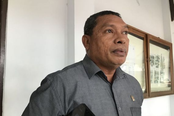 Guru Honorer Harus Meningkatkan Kompetensi Agar Bisa Diperjuangkan - JPNN.COM