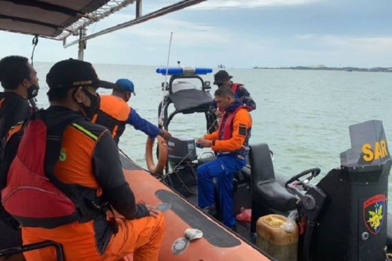 Hilang 5 Hari di Tengah Laut, Sahrul & Mukhtar Ditemukan Selamat, Mukjizat - JPNN.COM