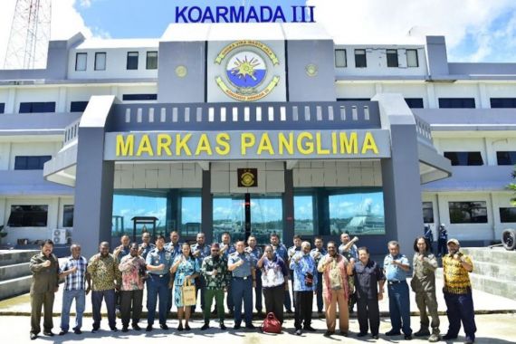 Masyarakat Adat Papua Datangi Markas TNI AL, Langsung Bertemu Panglima Komando - JPNN.COM
